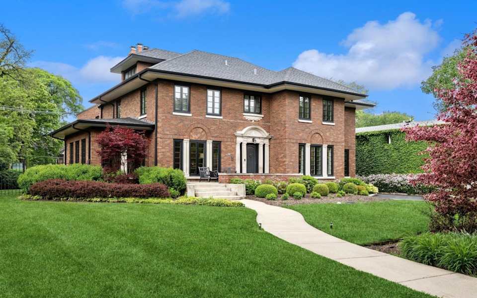 Buying a Home in Elmwood Park Gagliardo Group