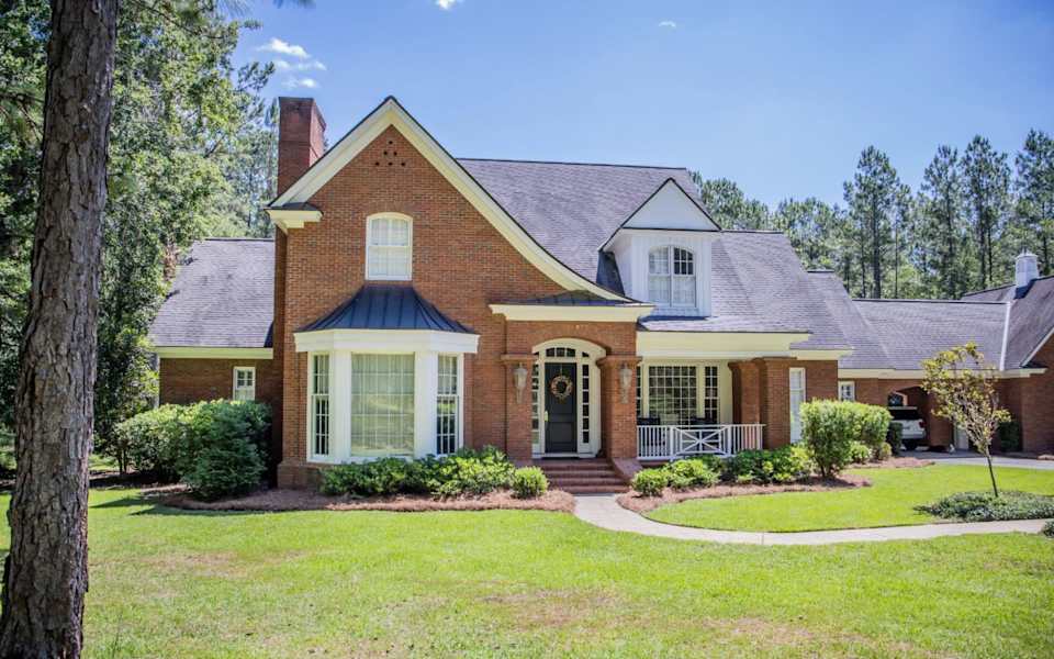 Mr. Magnolia's Complete Homebuying Guide for Magnolia Blog Corey