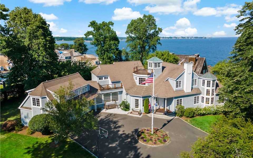 Stunning Waterfront Homes in Shippan Point A Guide