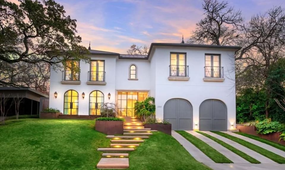 4 Top Staging Tips for Your Luxury Zilker Home for Sale Leslie Gossett