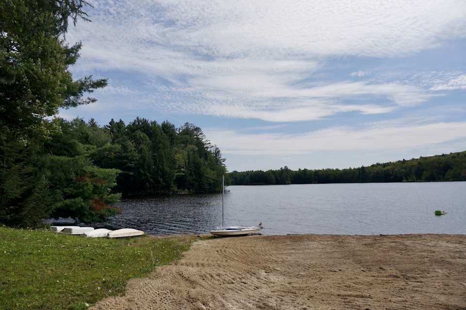 Lake House Summer Rental BIRCH Properties