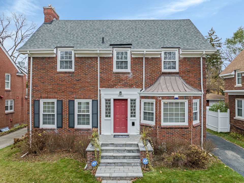 19460 Gainsborough Road