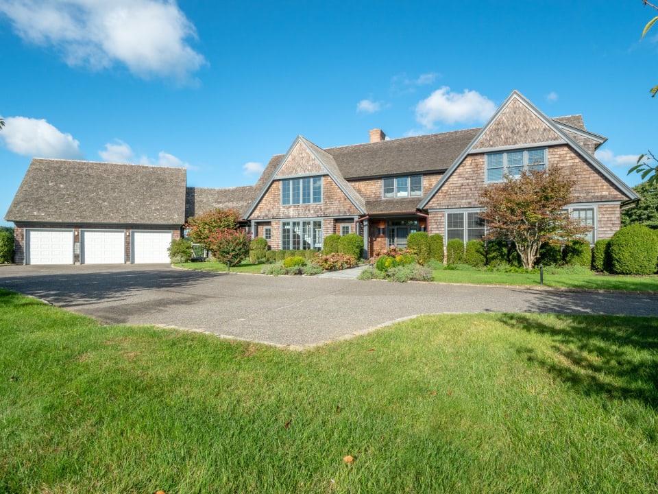 Five Sagaponack Acres w/ Tennis Mala Sander + Team Hamptons Real Estate Agents