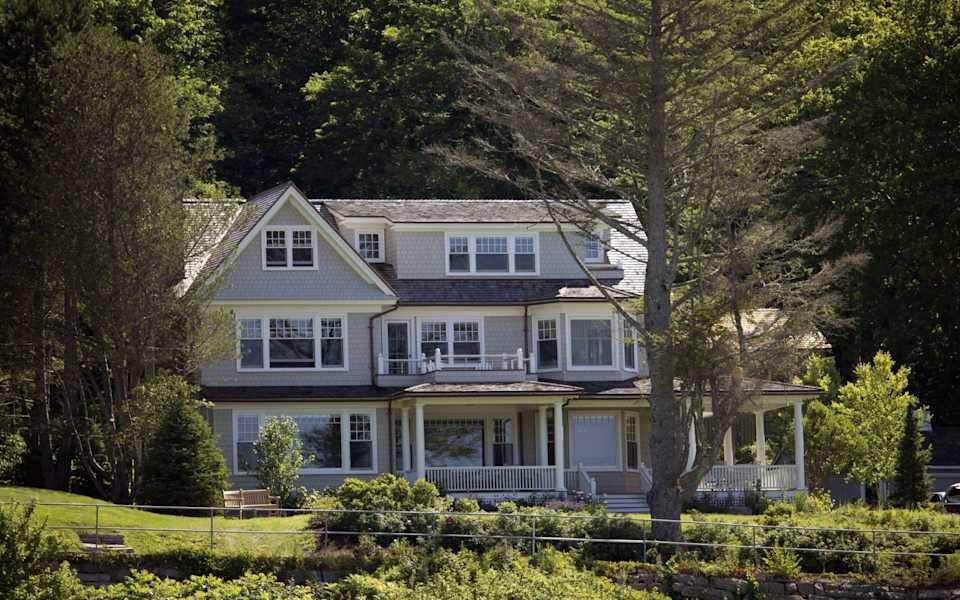 Weston Neighborhood Guide