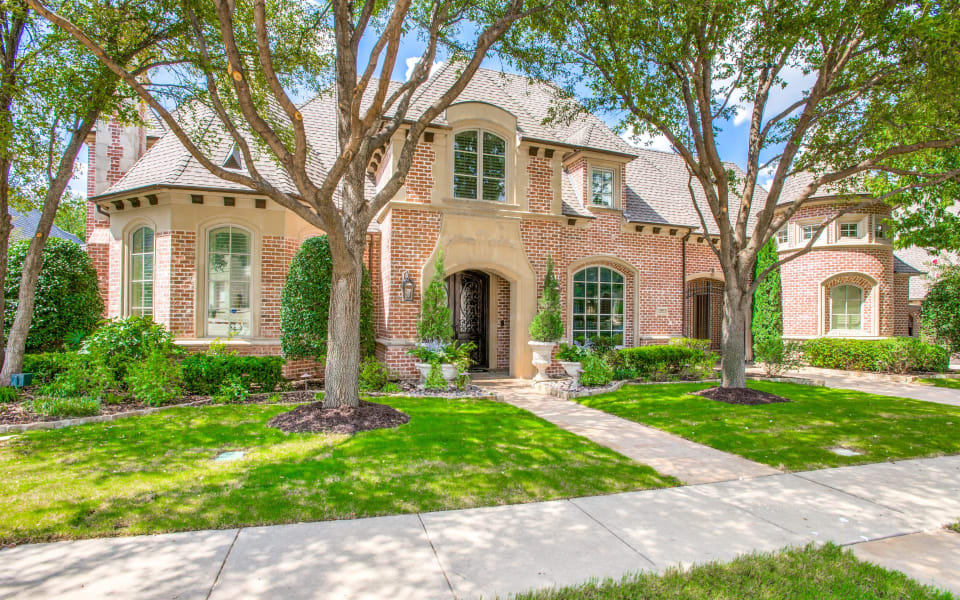 6333 Shady Oaks Drive