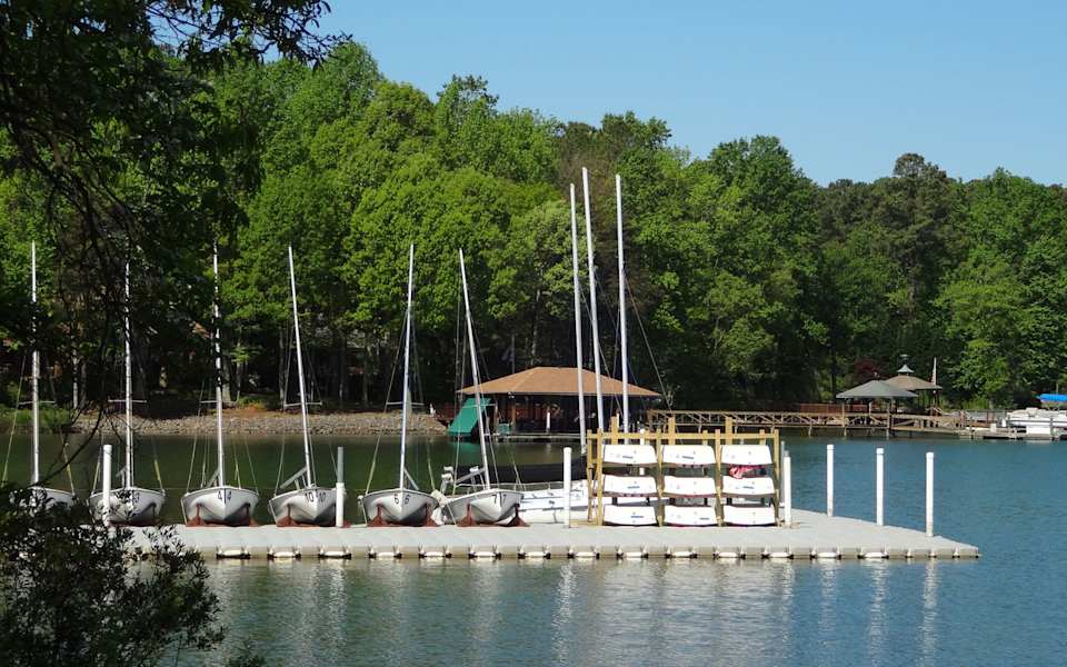 Huntersville Neighborhood Guide