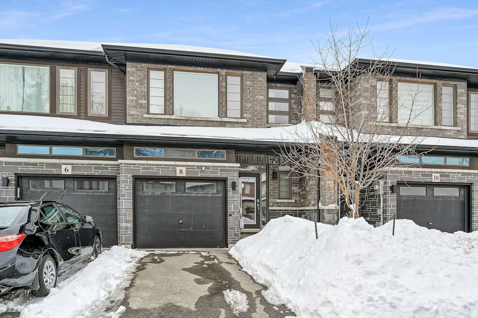 8 Shay Lane Ancaster, ON L9G 0G5 Goodale Miller Team