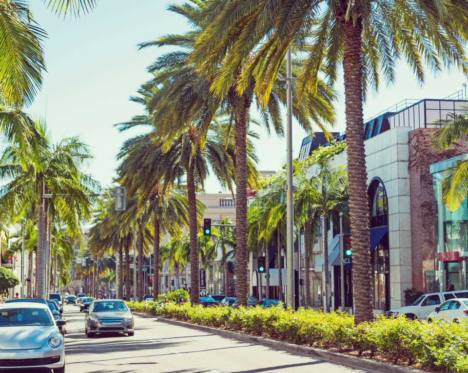 Rodeo Drive welcomes visitors to the luxury shopping destination - Beverly  Press & Park Labrea NewsBeverly Press & Park Labrea News