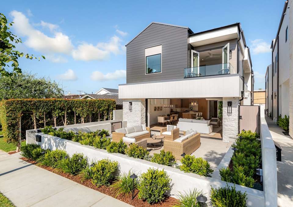 715 Narcissus Avenue Casey Lesher