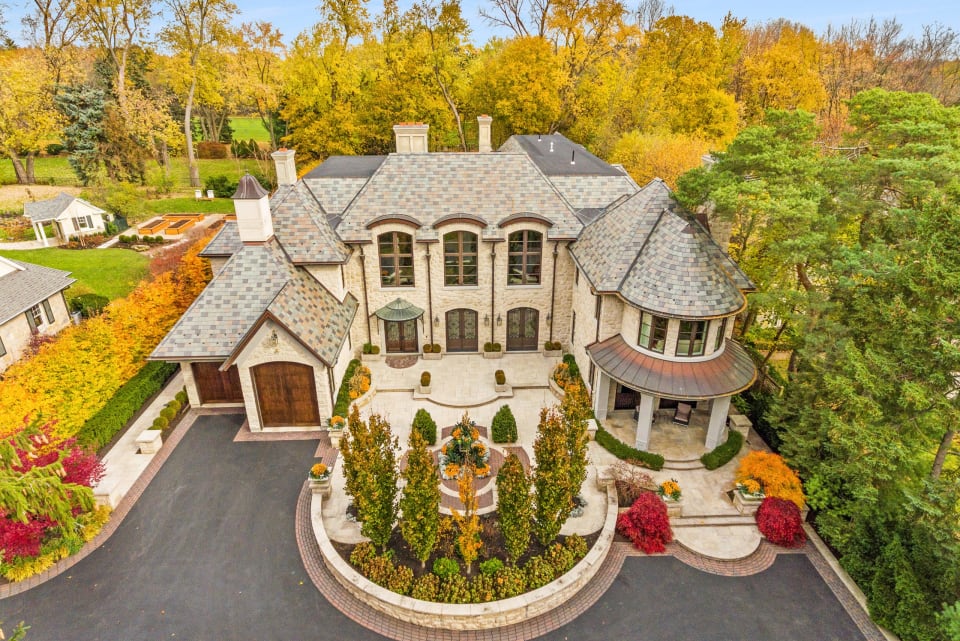327 Balsam Drive Oakville, ON L6J 3X7 Goodale Miller Team