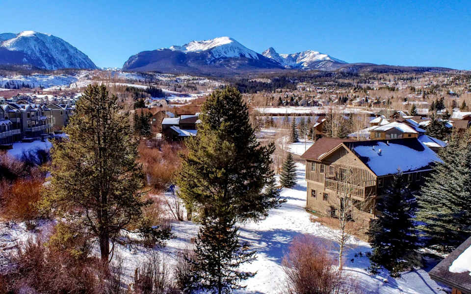 Silverthorne Community Guide The Lloyd Group
