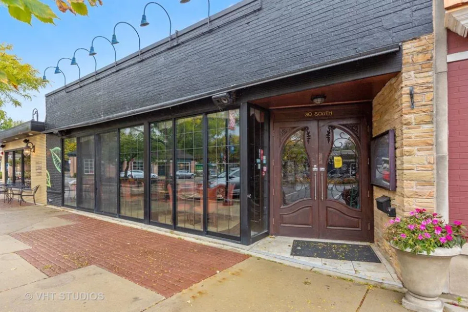 Building Community Are You Clarendon Hills? Local Lifestyle