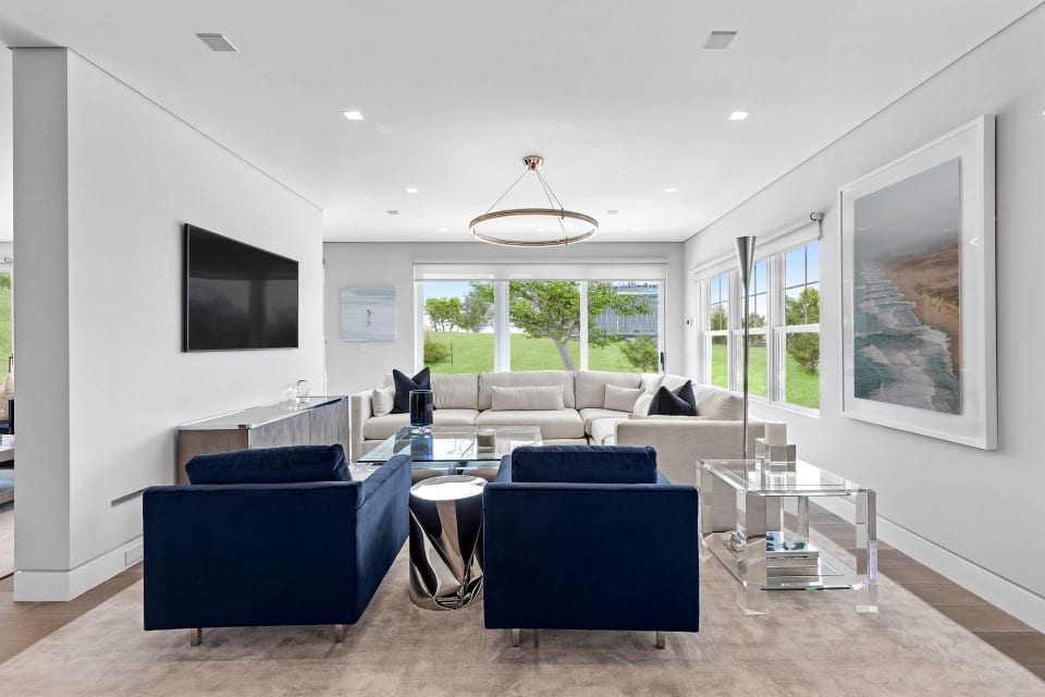 5 Agnew Avenue Montauk, NY 11954 6 Beds, 7.5 Baths BeemHamptons