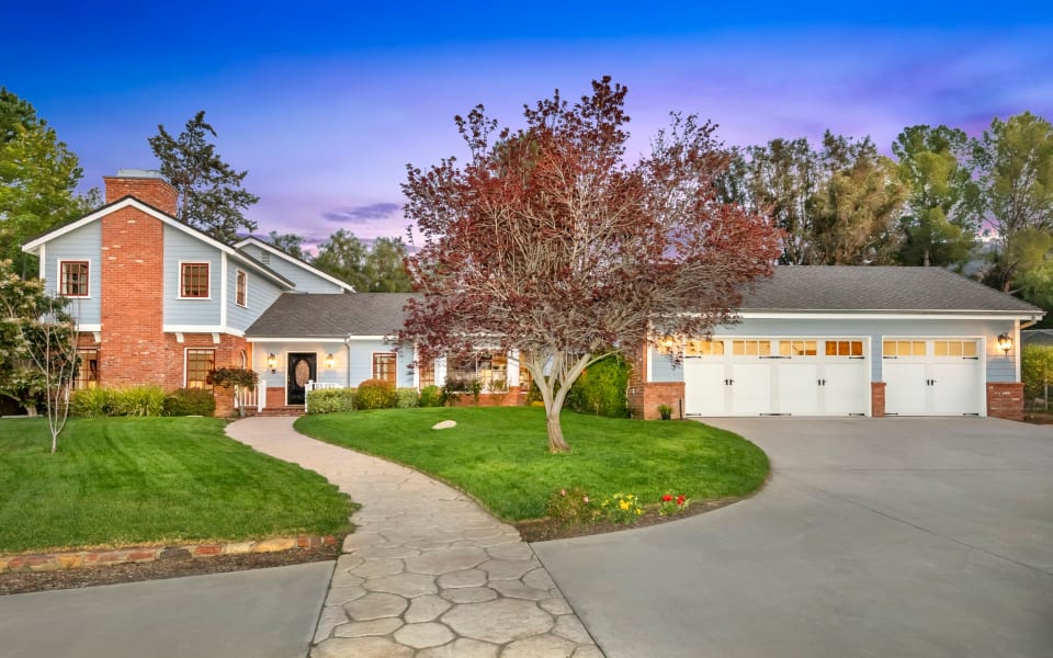 Calabasas Canyon Ranch Jeff Biebuyck & Dana Olmes Luxury Homes Calabasas Real Estate Agents