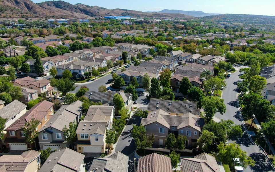 Eastside Costa Mesa Neighborhood Guide