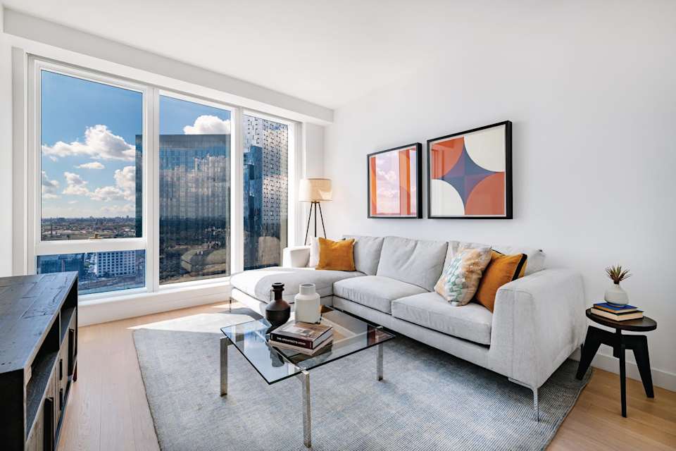 NO BROKER FEE Luxury High-Rise 1-Bedroom with Exceptional Amenities ...