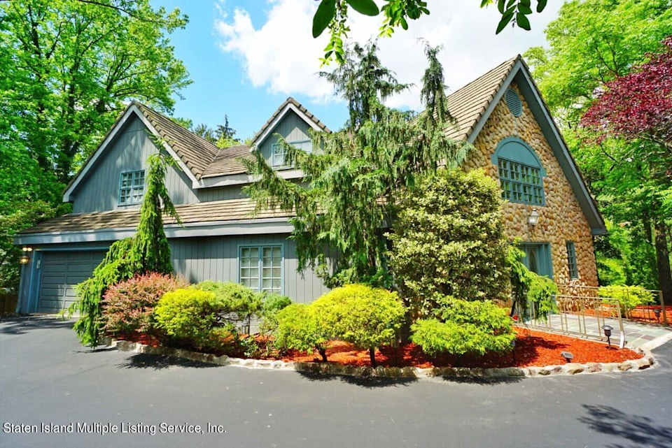 56 Buttonwood Road The Joe Tirone Team