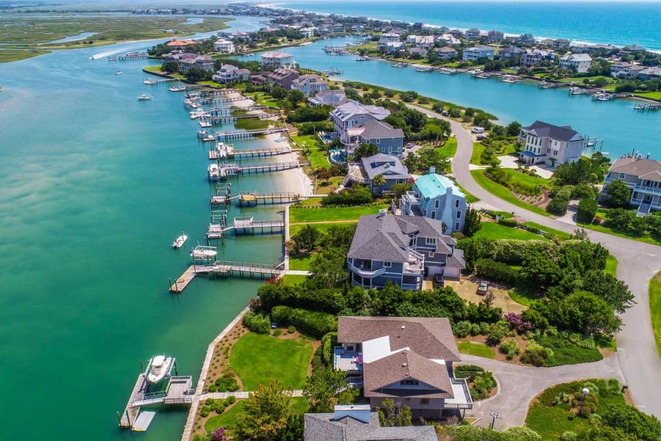 Figure Eight Island Featured Area Landmark Sotheby's International