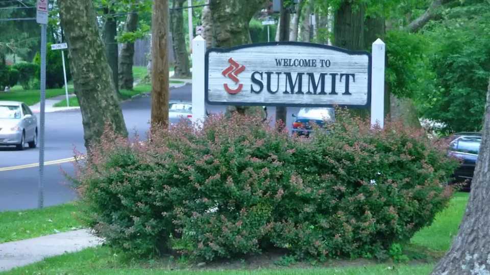 Summit Real Estate Community Guide The Rosenbaum Group New Jersey