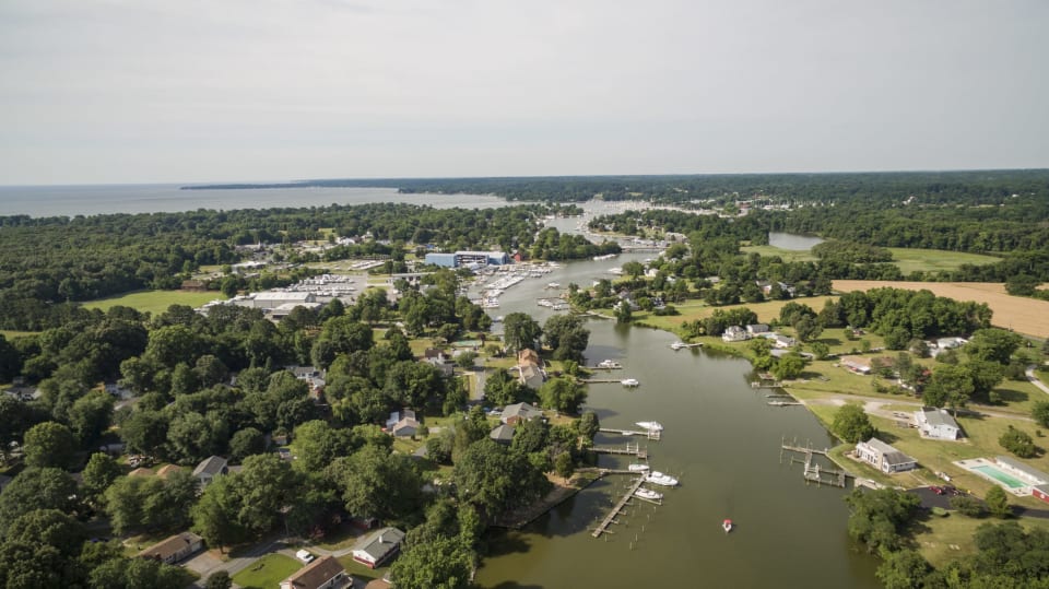 Deale Real Estate Churchton Condos, Houses & Homes For Sale