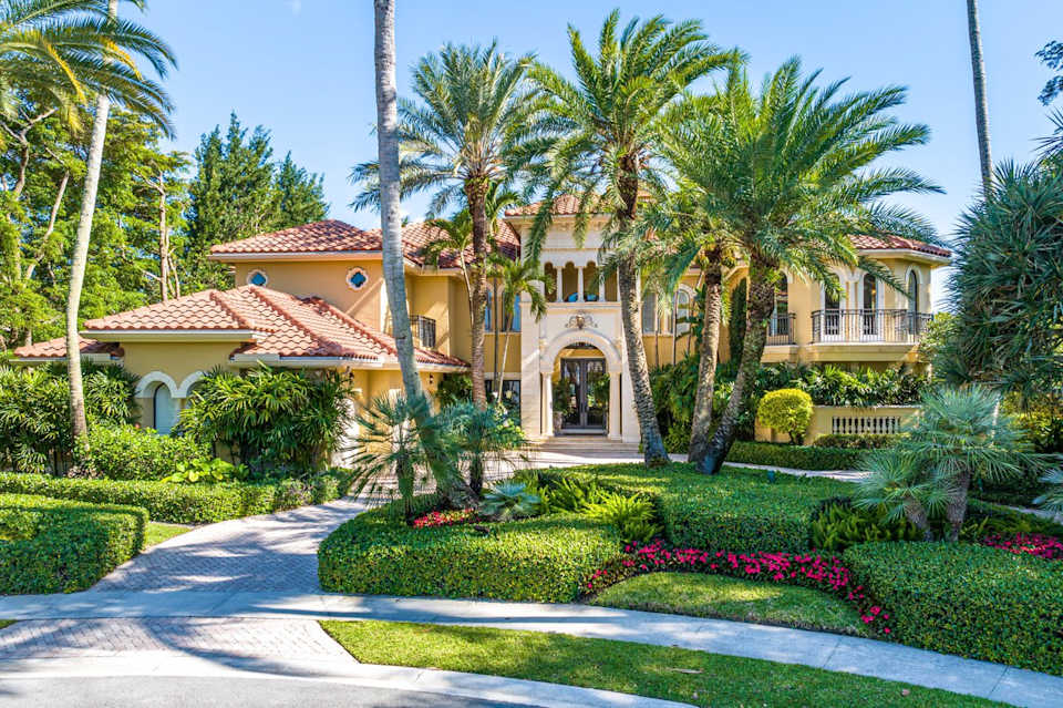 Polo Club Real Estate