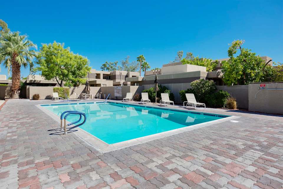 Neighborhood Pueblo Sands