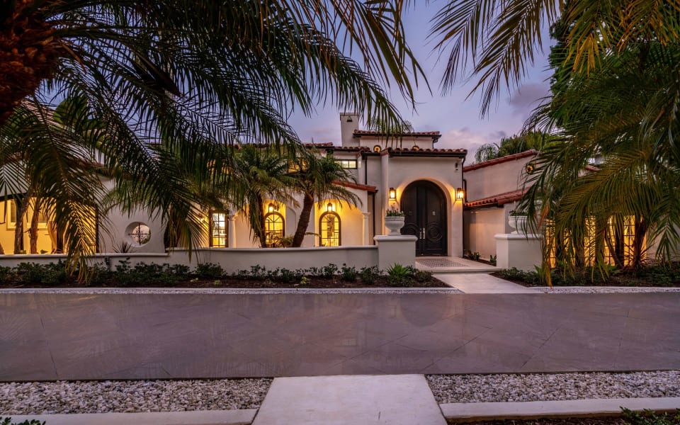 616 N ARDEN DR Bobby Syed Beverly Hills Real Estate Agent