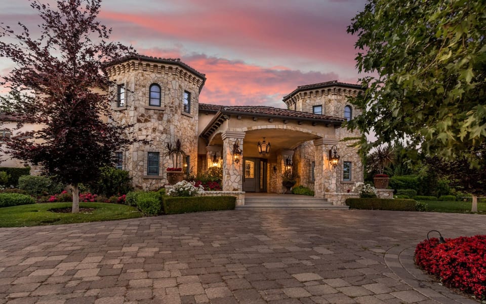 Estates of the Oaks Calabasas Homes for sale Hidden Hills Homes for