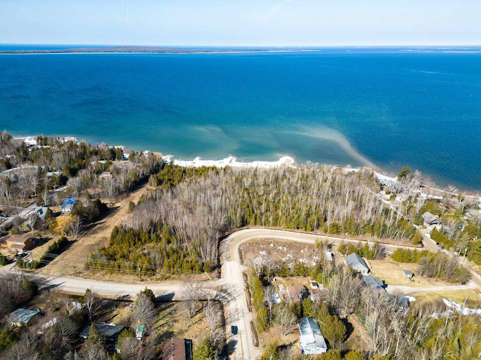 Premier Bay Waterfront Property