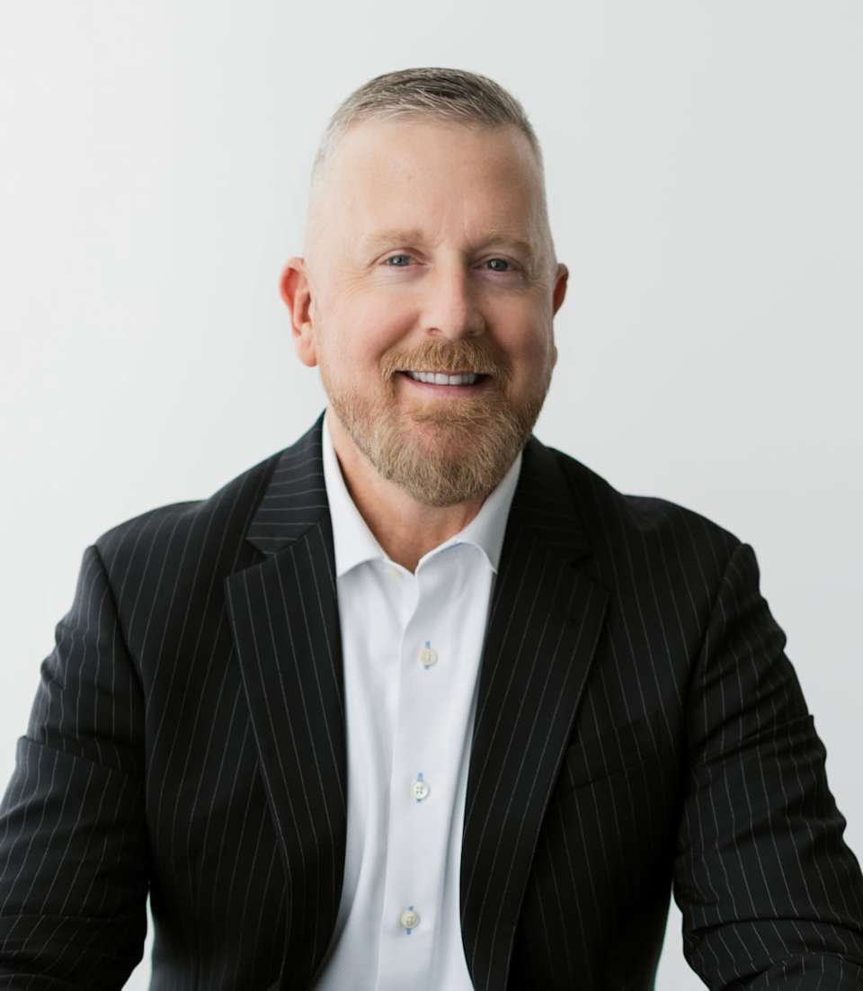 About Robert Sanders