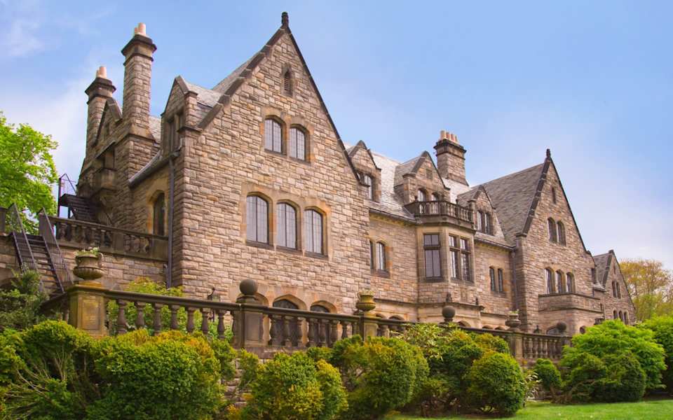 Tuxedo Park Neighborhood Guide The Molfetta Team New York and New