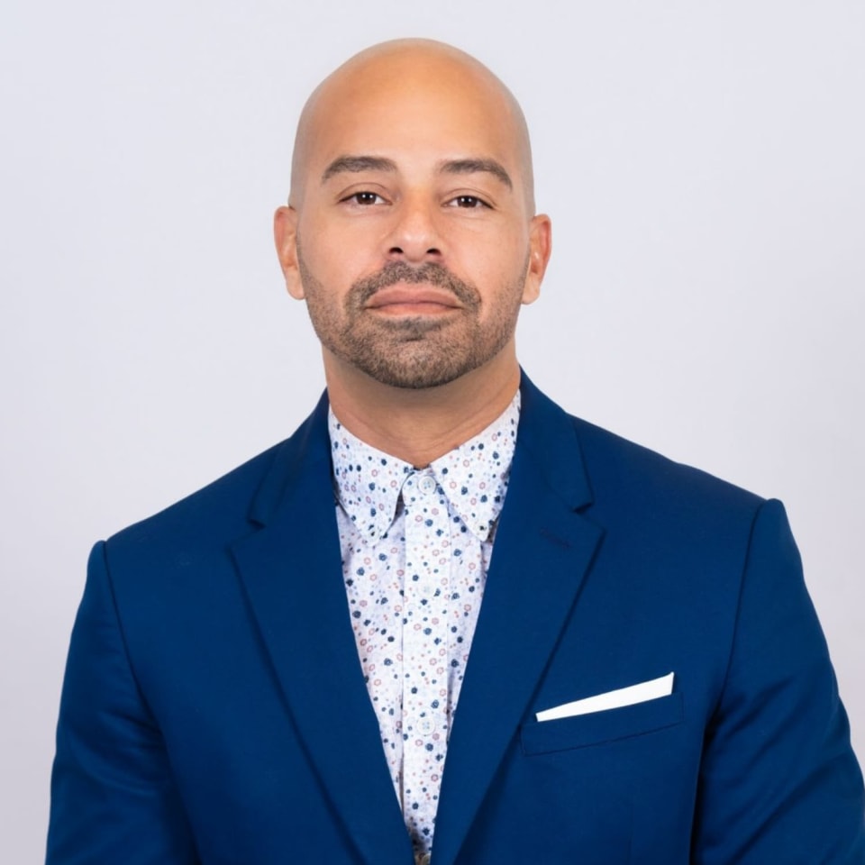 Steven Irizarry SERHANT.