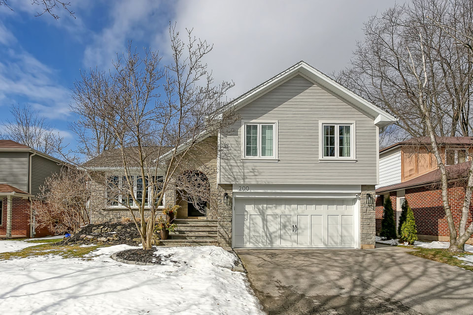 200 Weldon Avenue Oakville, ON L6K 2H8 Goodale Miller Team
