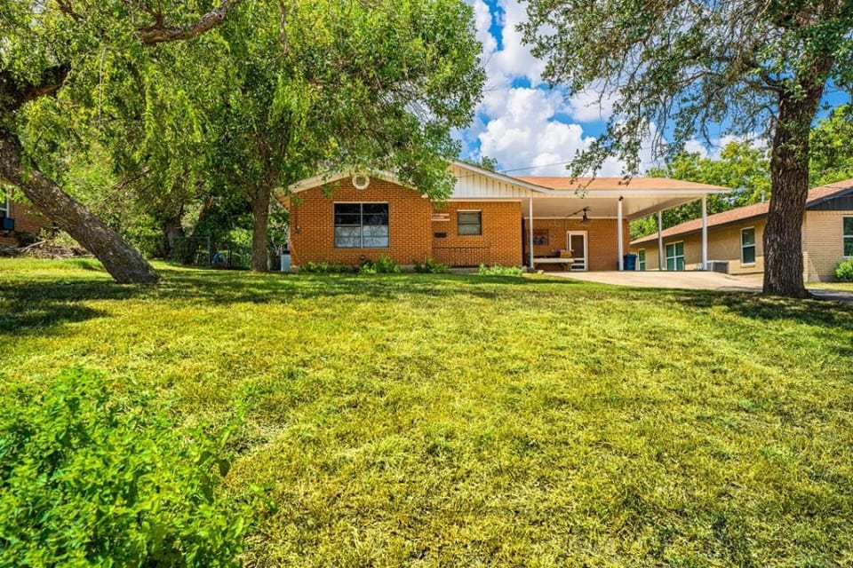 1314 Stadium Dr Kerrville Real Estate Company Kerrville Real Estate