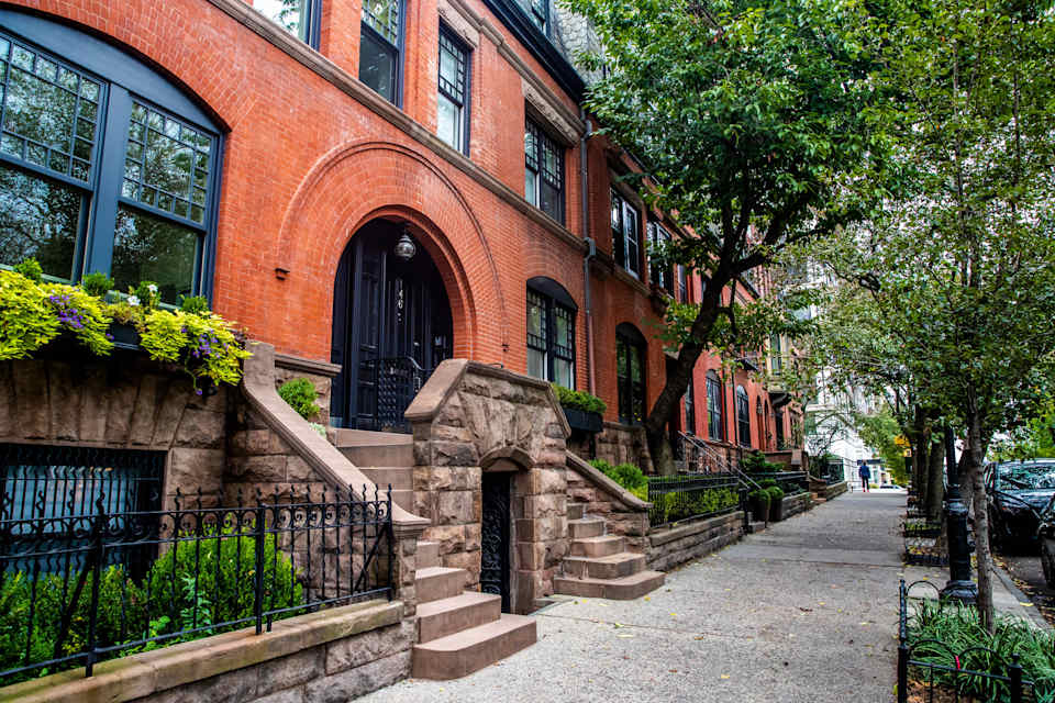 Yorkville Real Estate Houses, Lofts, Condos & Homes for Sale