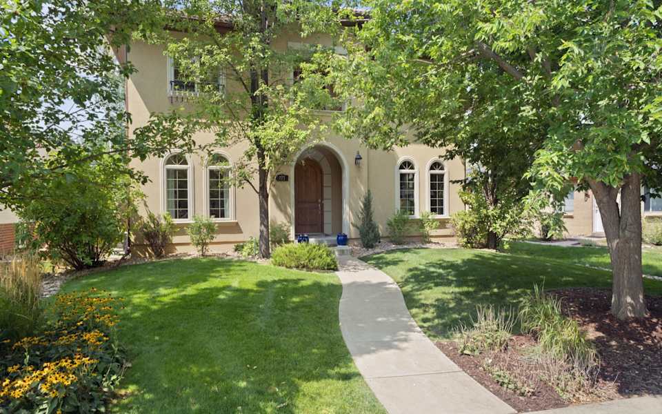 Mayfair Neighborhood Guide