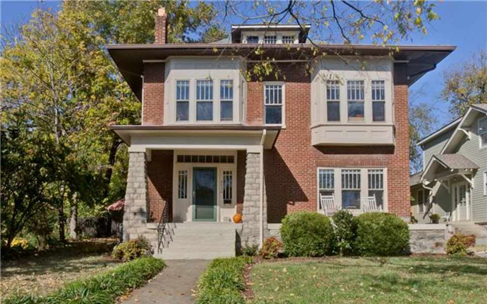 Belmont and Hillsboro Village Neighborhood Guide