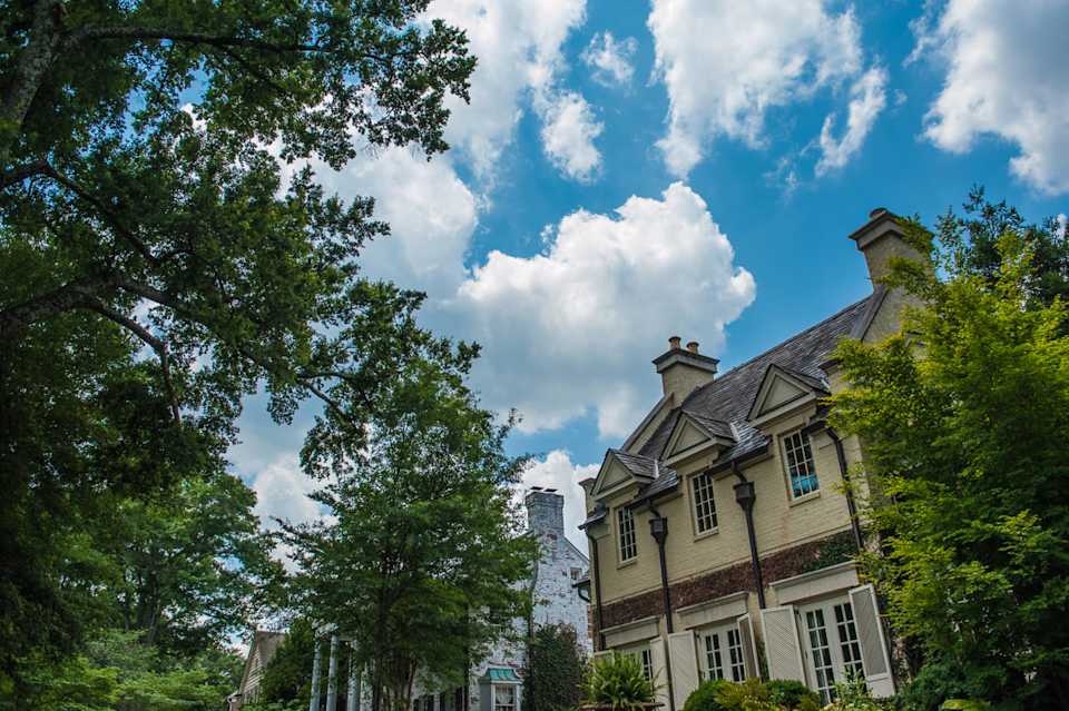 Cotswold Neighborhood Guide