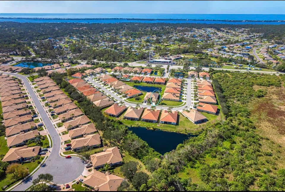 Arlington Cove, FL Neighborhood Guide Erin A. Halstead, PA