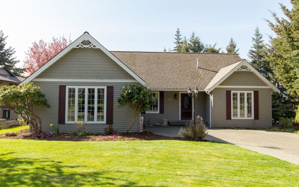 Glenbrook & Uppaway Neighborhood Guide