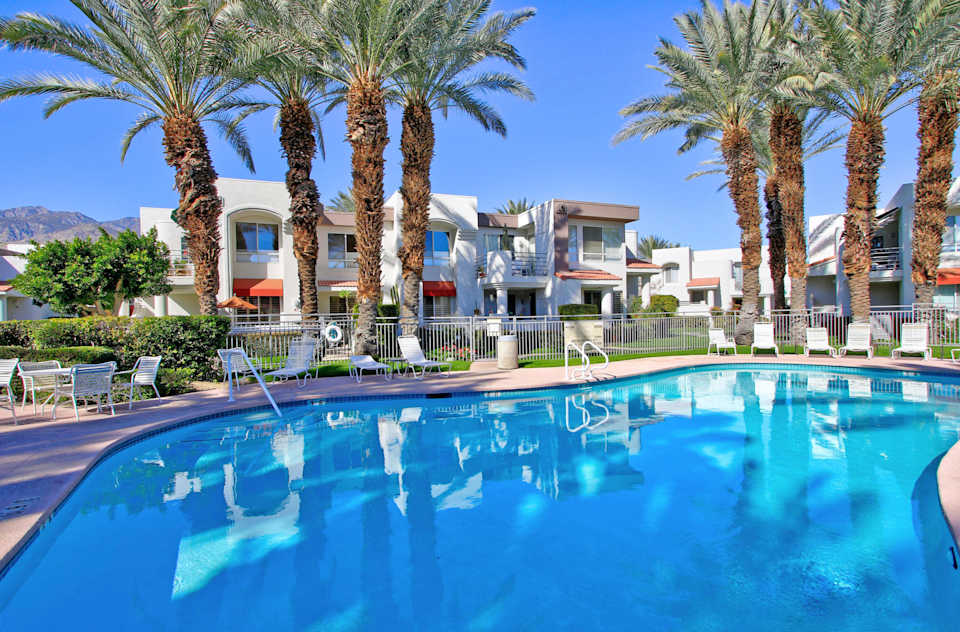 Neighborhood La Palme