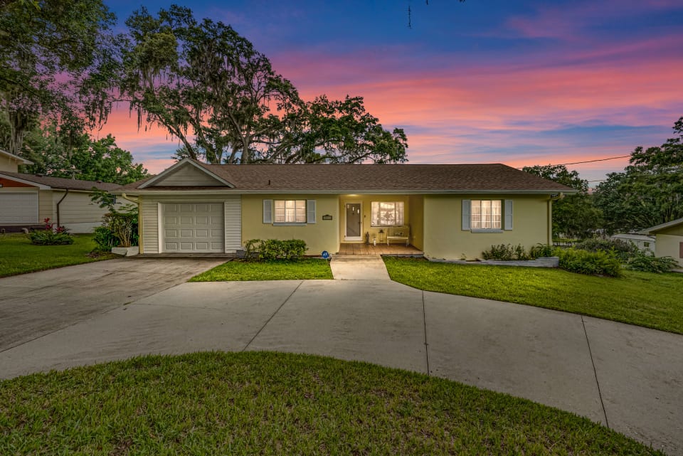 10831 HIGHVIEW DRIVE King & Associates Real Estate