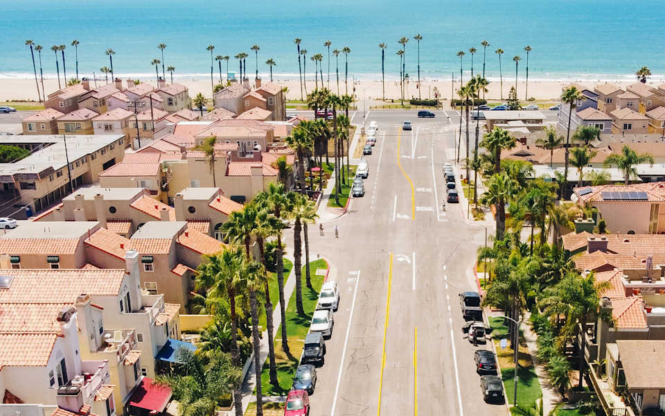 Downtown Huntington Beach Neighborhood Guide Remeo Realty