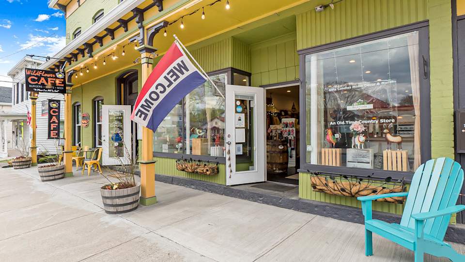 Comprehensive Guide to Red Hook Real Estate & Homes for Sale