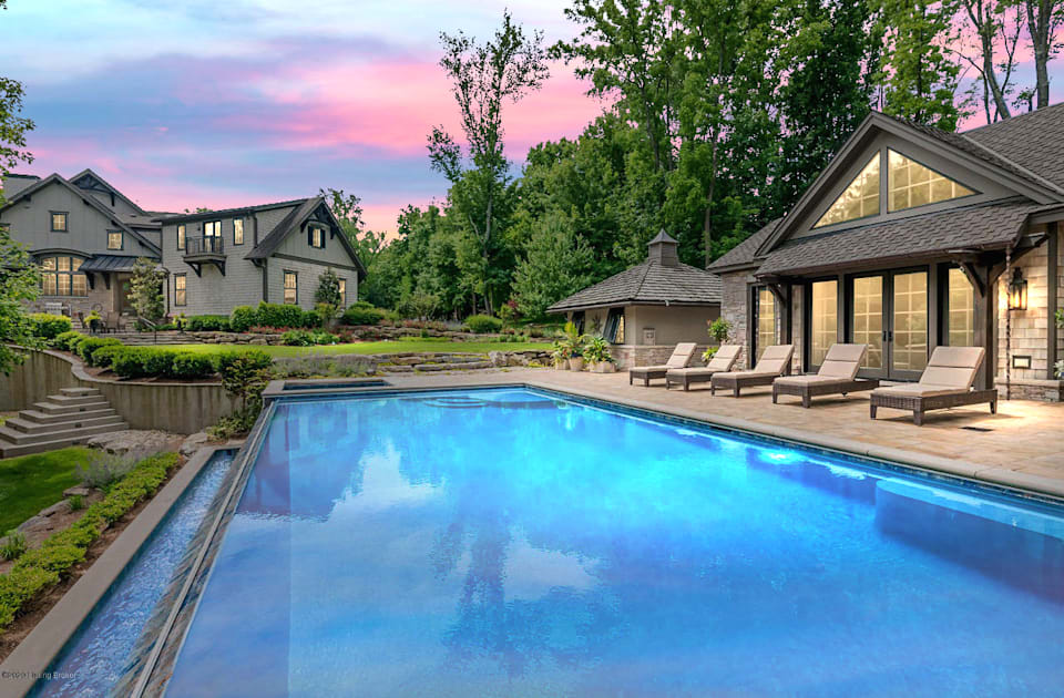 8501 Wolf Pen Branch Rd, Prospect, KY 40059 DeCaro Auctions