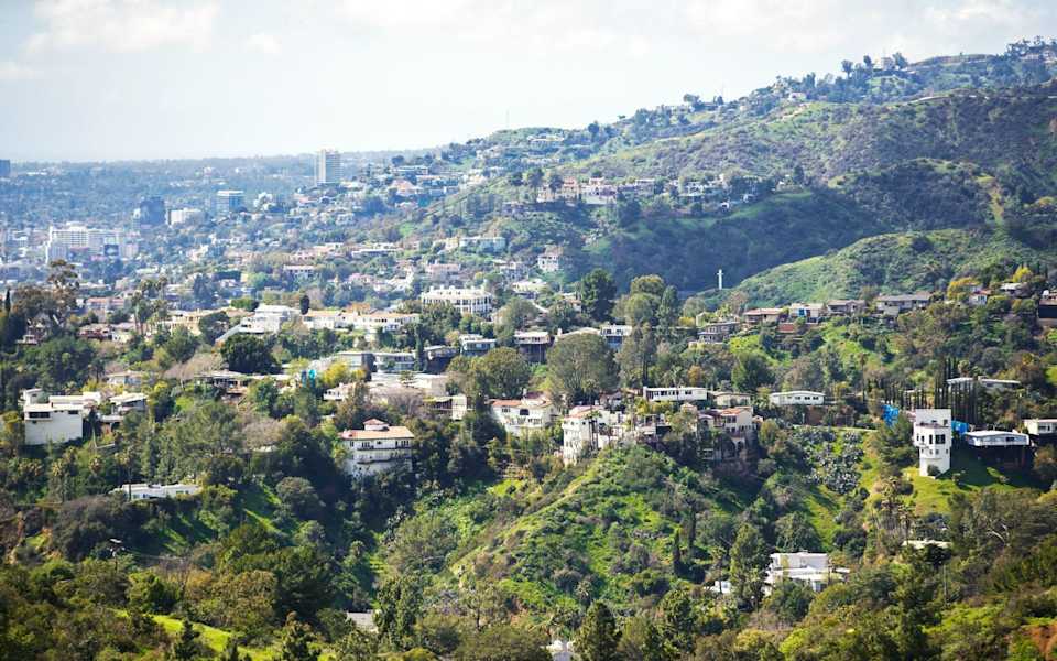 beverly-hills-post-office-neighborhood-guide