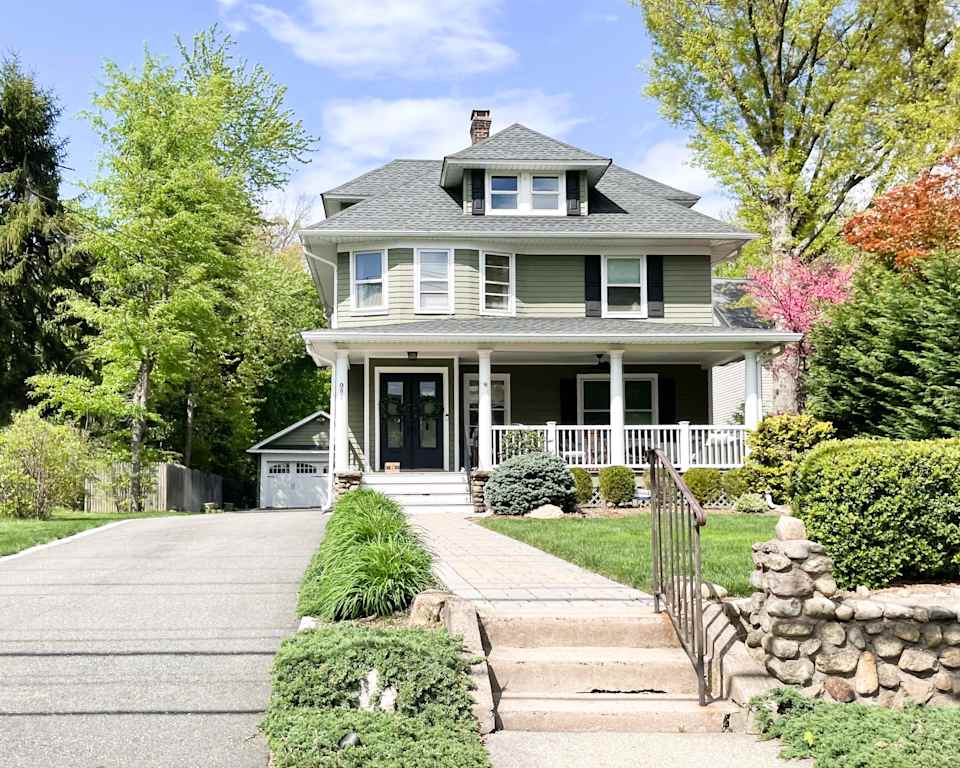 Ridgewood, NJ Homes For sale in Ridgewood Till Horkenbach Real