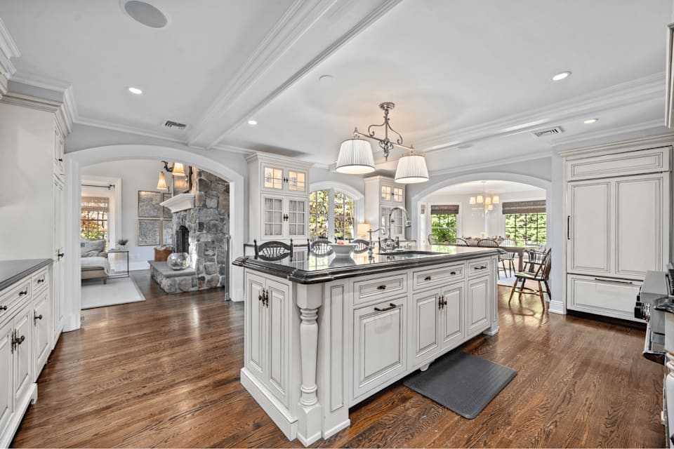 Ridgewood, NJ Homes 355 Mckinley Place, Ridgewood Christina Gibbons