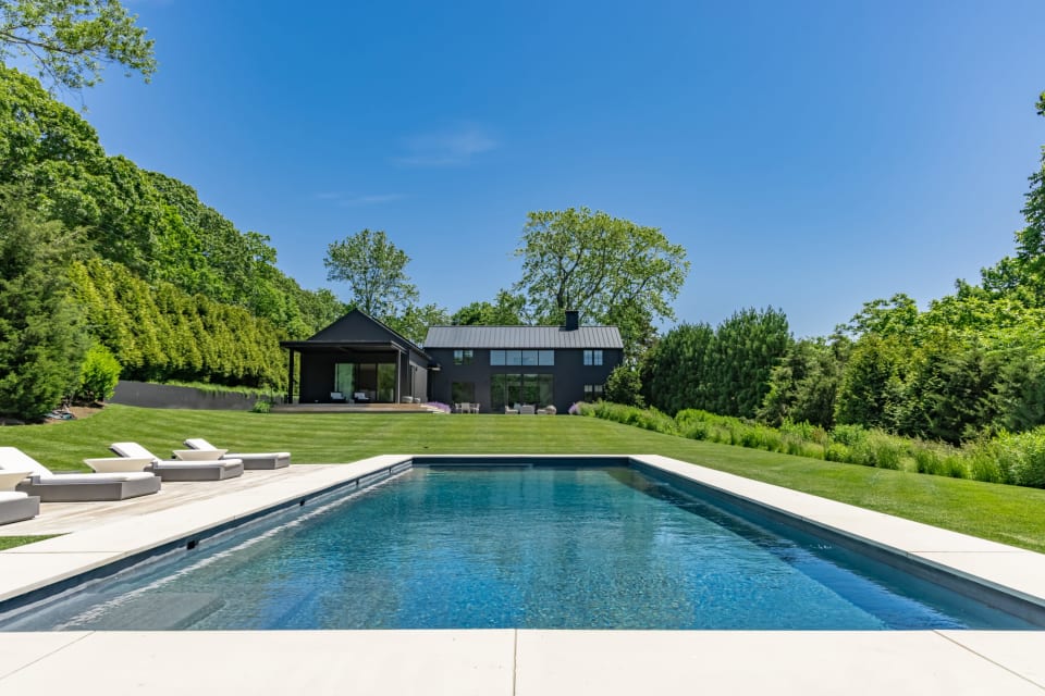 21 Fresh Pond Amagansett, New York, 11930 4 Beds 4 Baths Dana