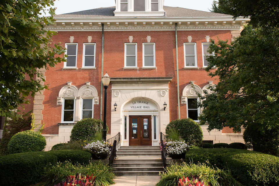 La Grange Area Guide